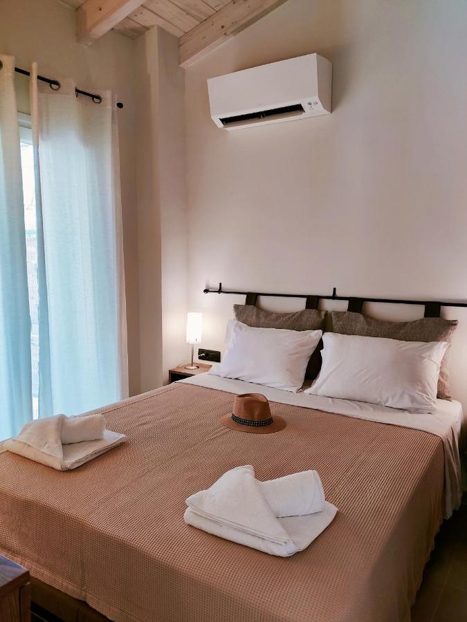 The Old Stables Apartment Vatos Bagian luar foto