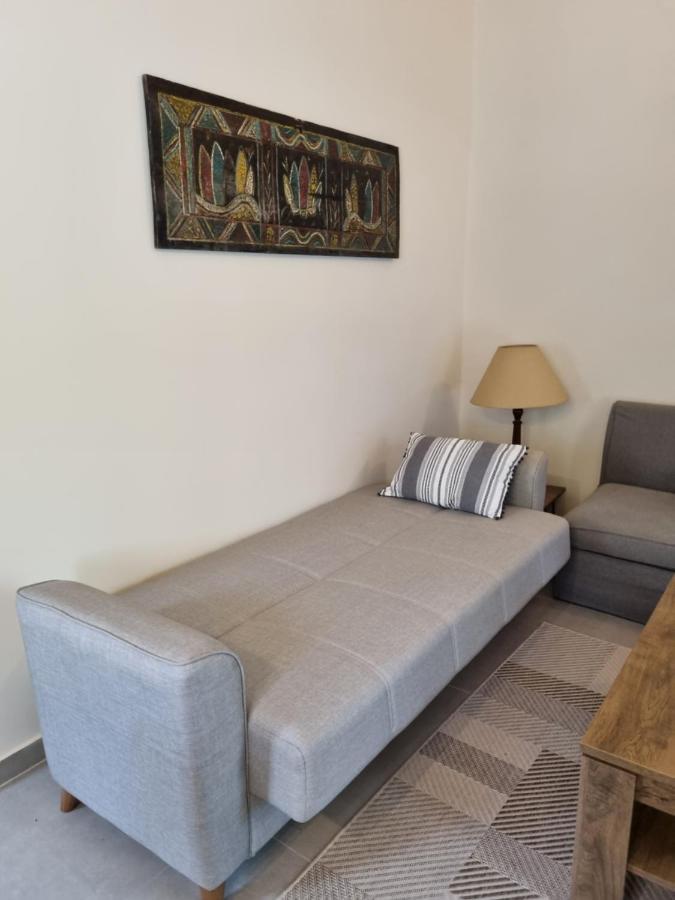 The Old Stables Apartment Vatos Bagian luar foto